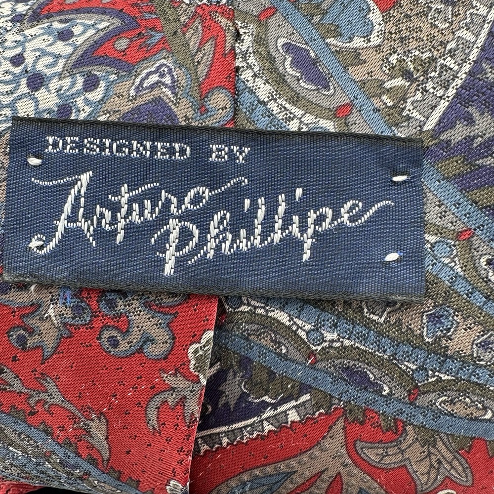 Vintage Arturo Philippe Red Blue Paisley Necktie USA Made Classic Tie - Picture 3 of 6